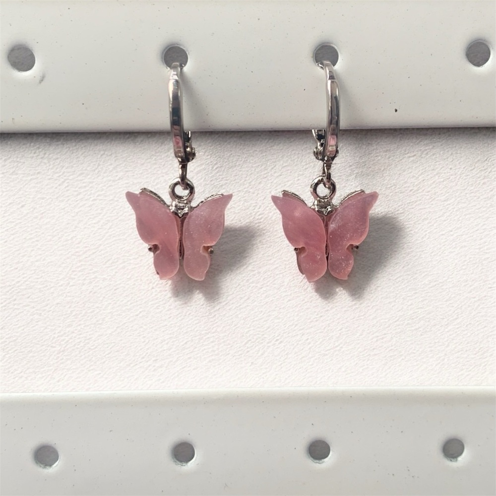 Elegant Pink Butterfly Earrings (NEW)